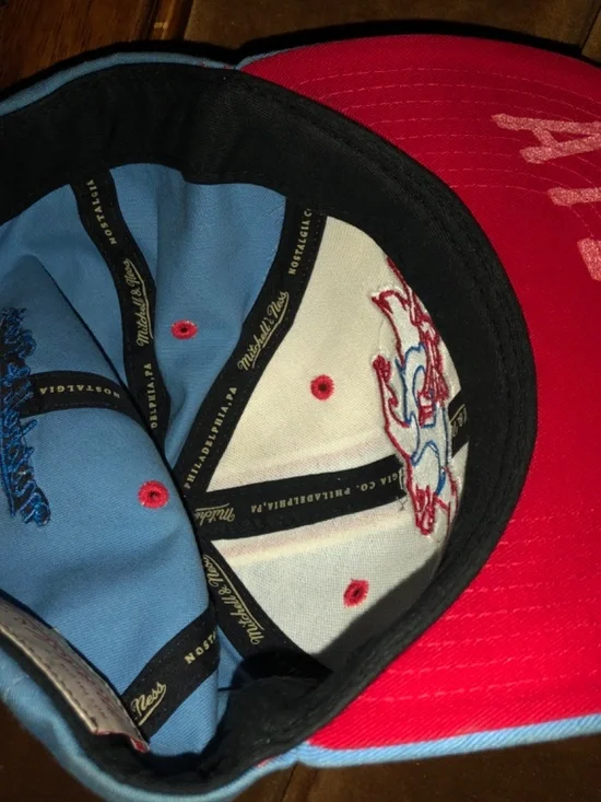 Atlanta hawk x trae young set great condition - Picture 12 of 16